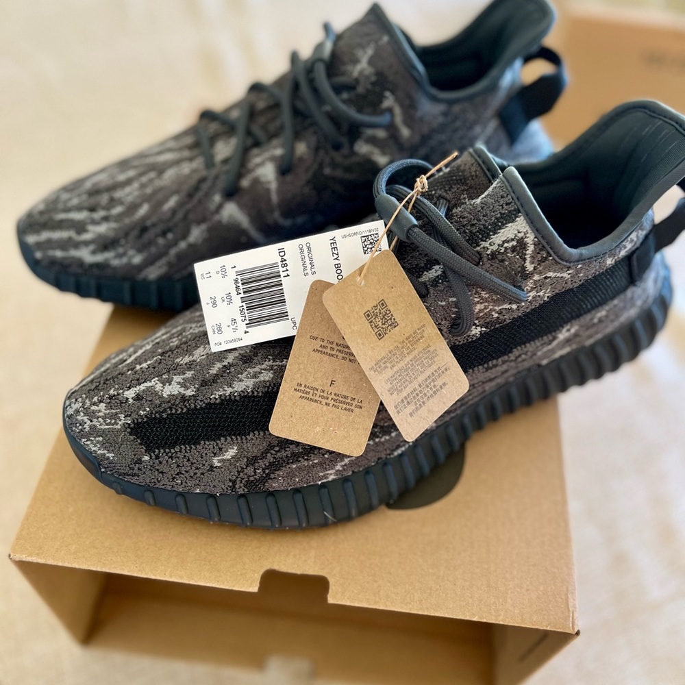Yeezy Boost 350 Grey Size 11 - Brand New w/ Tags & Receipt!